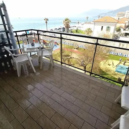 Mare Fuori Nuovo Openspace Con Parcheggio Gratuito Apartmán *