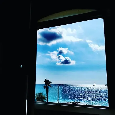 Mare Fuori Nuovo Openspace Con Parcheggio Gratuito Apartment
